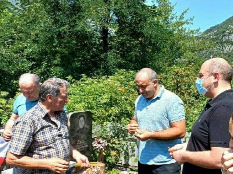 კიდევ ერთი წელიწადი გავიდა აგვისტოს ავად მოსაგონარი ომიდან.